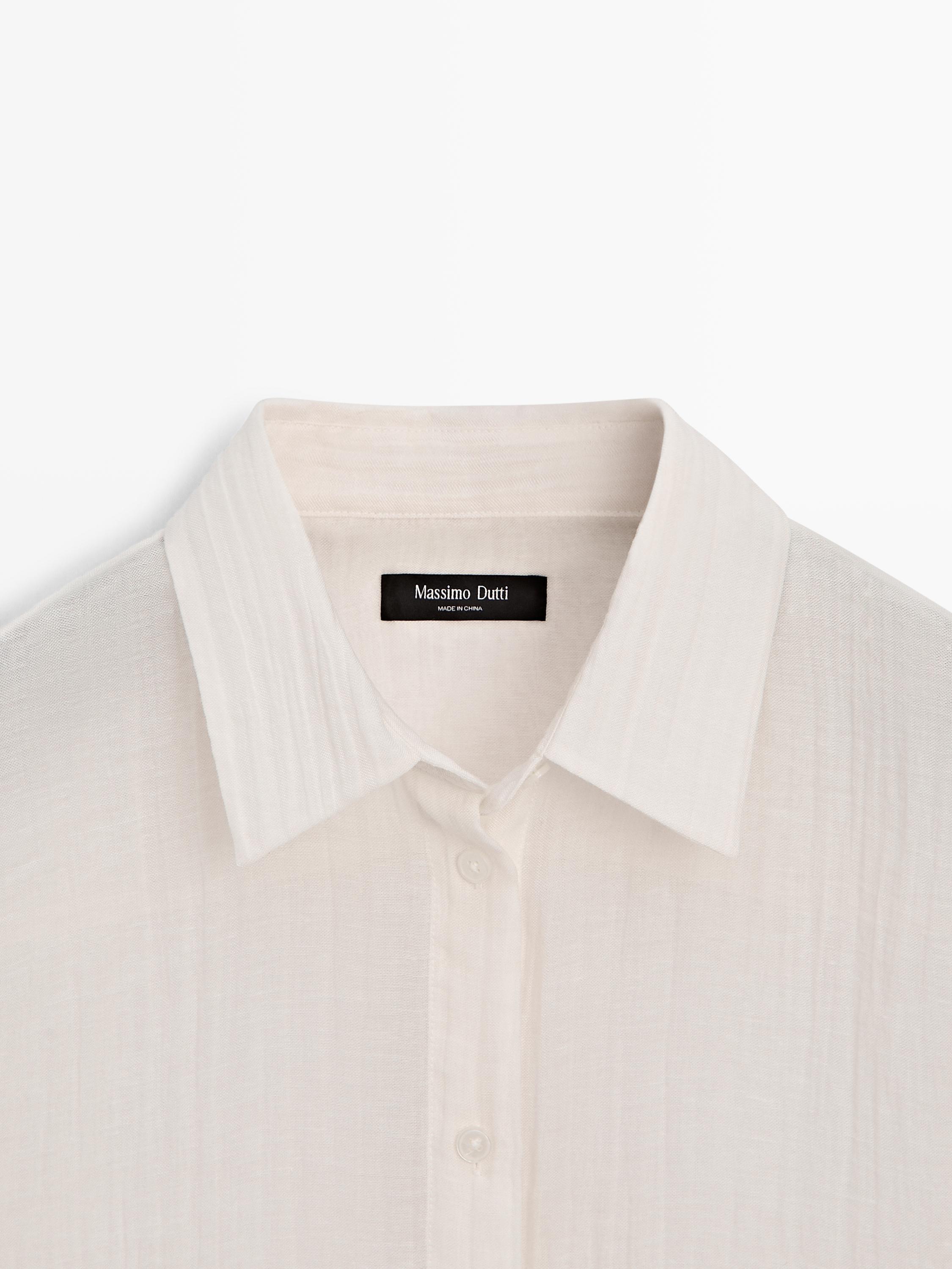 Flowing shirt with pleated detail